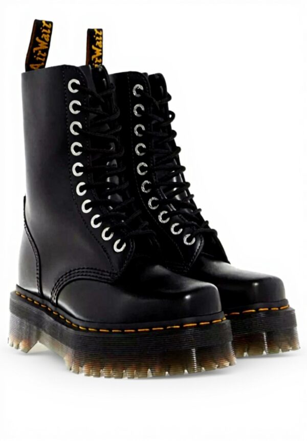 Dr Martens Bottes femme lacets noir cuir durable